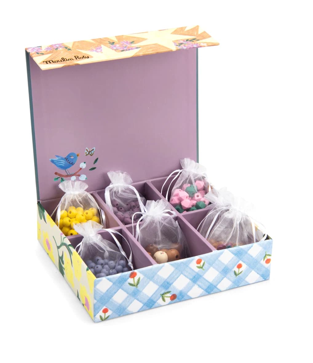 Coffret perles en bois colorées